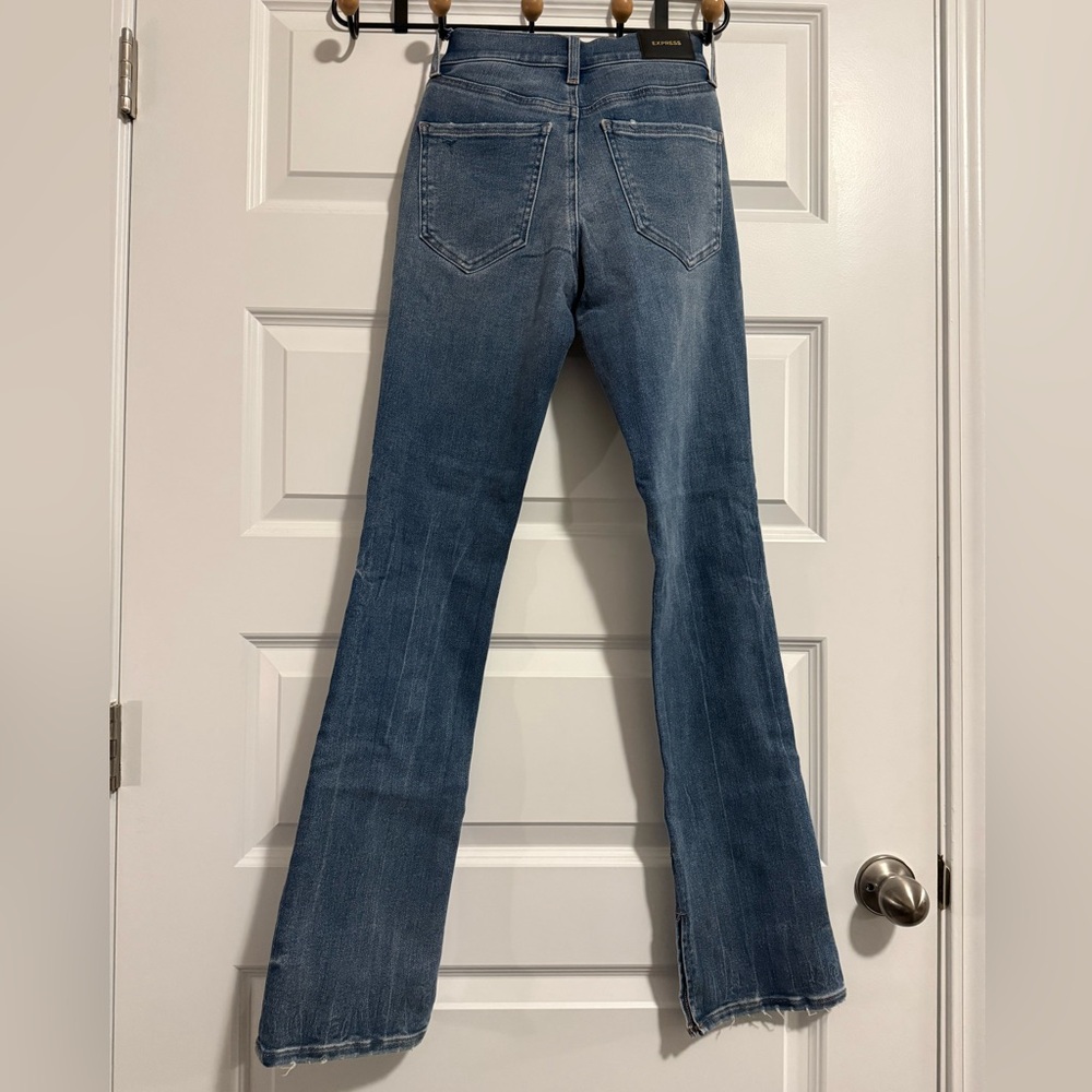 Express High Rise Light Blue Jeans - Picture 4 of 5